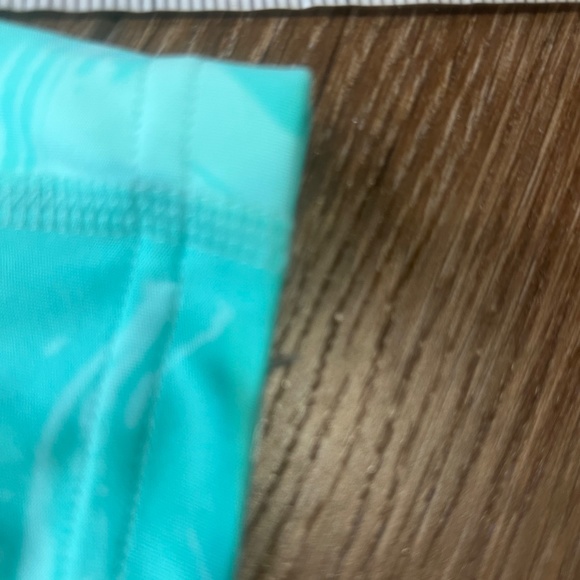 Gymshark Waist Support Women's Leggings, Size Medium, Bright Turquoise Print - Picture 9 of 10
